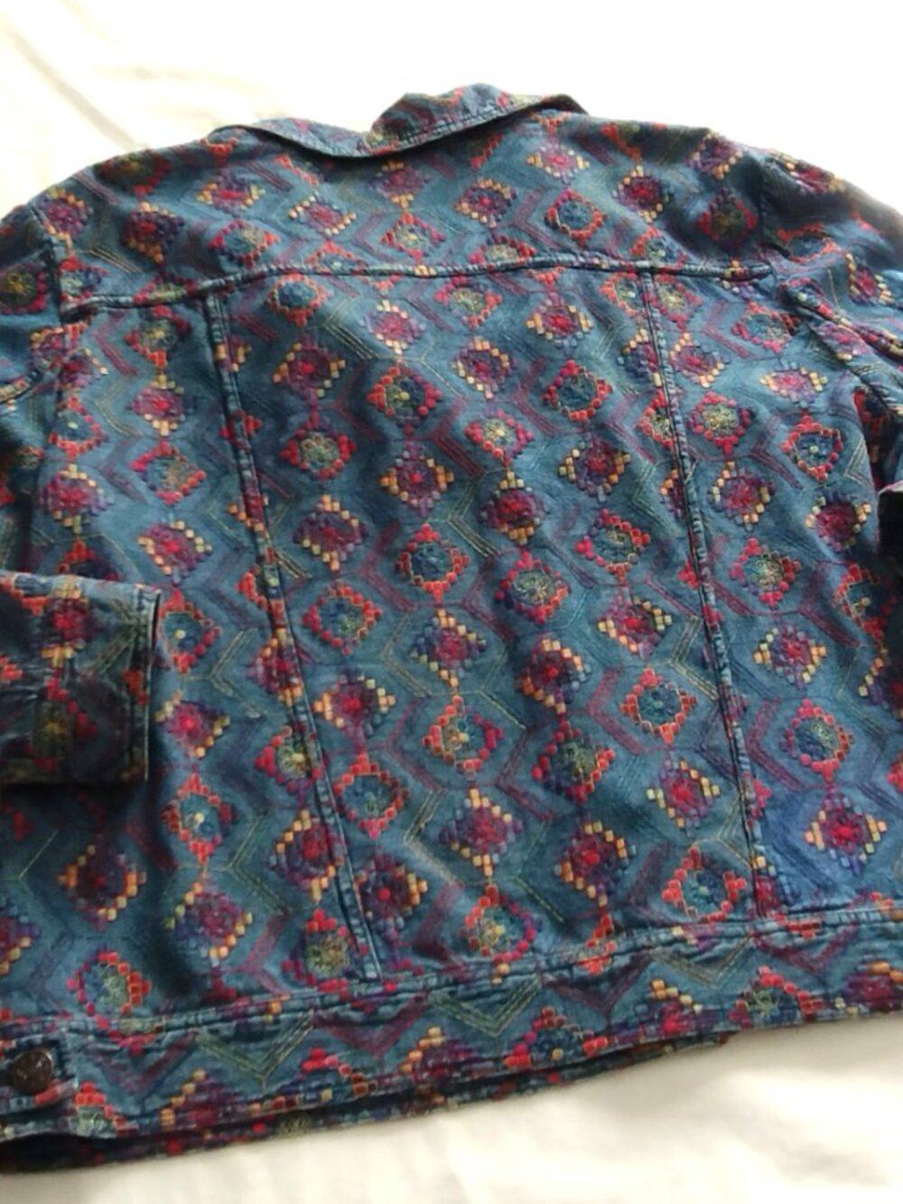 COLDWATER CREEK Medium Wash EMBROIDERED Denim JEAN Jacket Sz X-LARGE (XL) - Picture 4 of 6